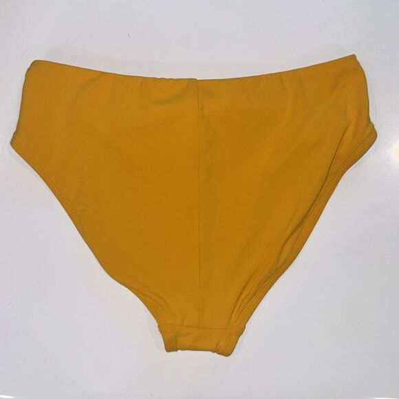 New Robin Piccone - Ava High Waisted
Bikini Bottom Marigold Large - Picture 4 of 10